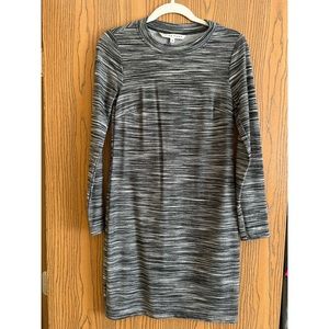 Trina Turk Mock Neck Long Sleeve Dress - Small